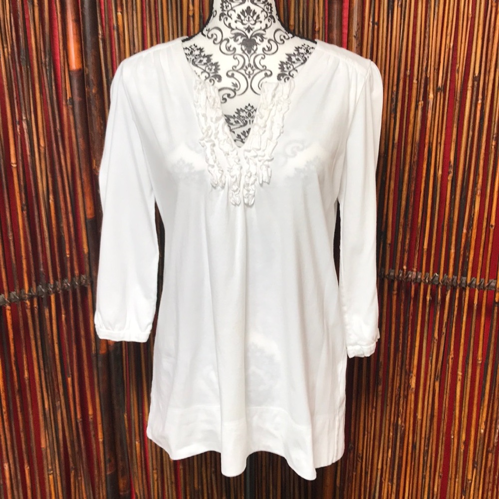 🍁4 for $25 Currants long sleeve ruffled top